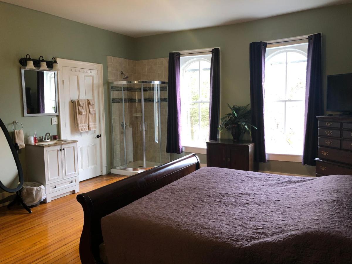 Montour Falls Cook Mansion Bed & Breakfast מראה חיצוני תמונה