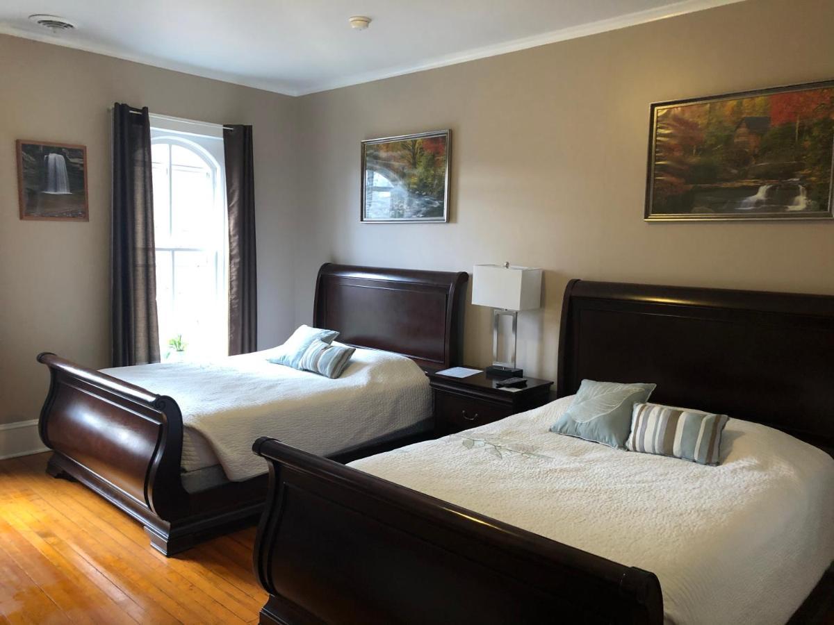 Montour Falls Cook Mansion Bed & Breakfast מראה חיצוני תמונה