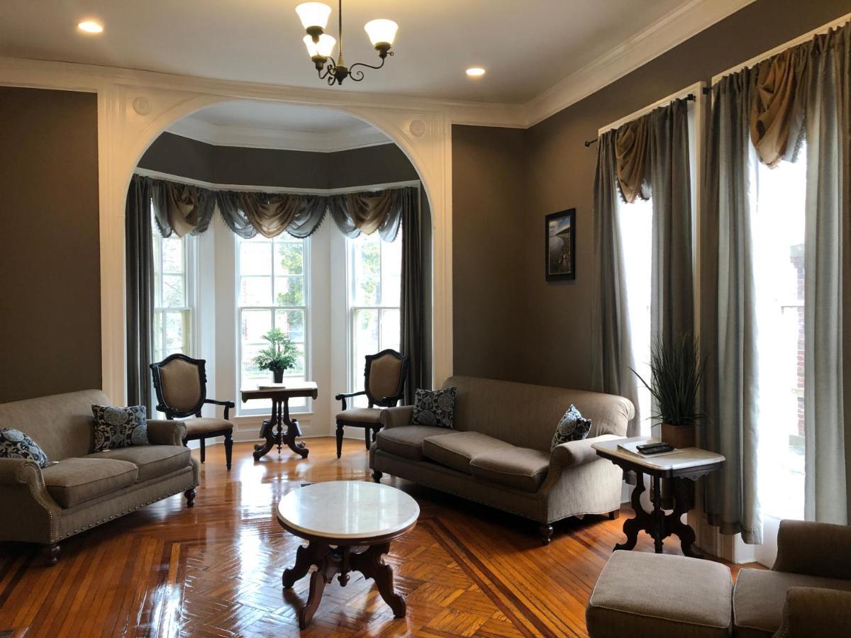 Montour Falls Cook Mansion Bed & Breakfast מראה חיצוני תמונה