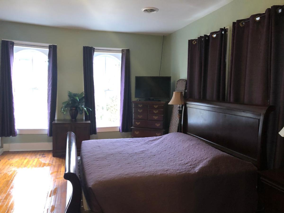 Montour Falls Cook Mansion Bed & Breakfast מראה חיצוני תמונה